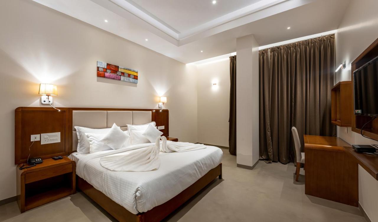 Grand Regal Hotel Chandoli Ngoại thất bức ảnh